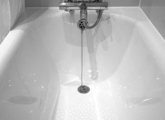 Kąpiel noworodka – jak to zrobić kąpiel noworodka