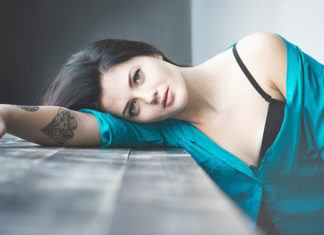 Biały, kolorowy lub klasyczny – wybierz tatuaż idealny dla siebie