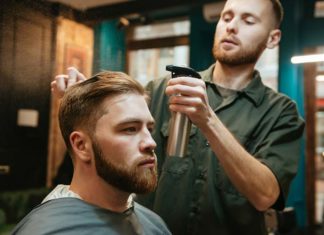 Najmodniejsze fryzury męskie 2019 - sprawdź, jaka fryzura pasuje do ciebie!