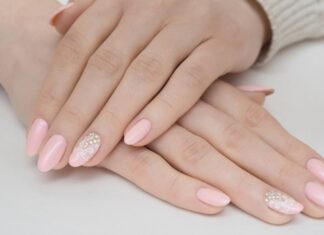 Lakier hybrydowy czy kolorowy żel do paznokci? Co wybrać? Lakier hybrydowy