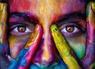 Dlaczego zbiera się woda pod oczami? Dlaczego zbiera się woda pod oczami?