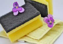 Co zrobić żeby gąbka do makijażu była miękka?