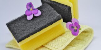 Co zrobić żeby gąbka do makijażu była miękka?