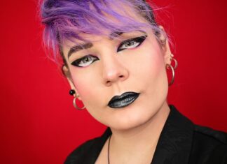 Jaki eyeliner lepszy w pisaku czy Pędzelku?