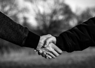 Po czym poznać że nie jestem mu obojętna?