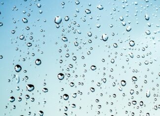 Jak zapobiec mokrym Pachom?