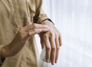 Jaki krem do twarzy dla mężczyzn po 30?